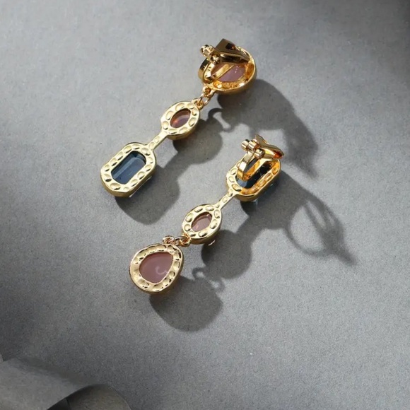 NWt dangled earrings - Picture 2 of 3